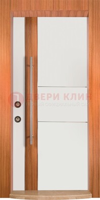 Белая входная дверь c МДФ панелью ЧД-09 в частный дом в Куровском