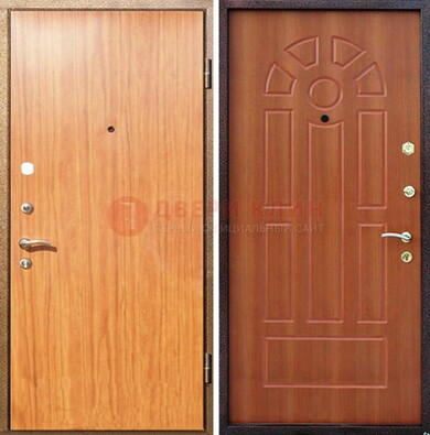 Светлая железная дверь с ламинатом МДФ внутри ДЛ-15 в Куровском