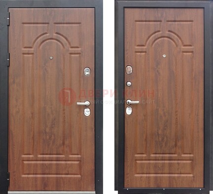 Коричневая железная дверь с МДФ ДМ-137 в Куровском