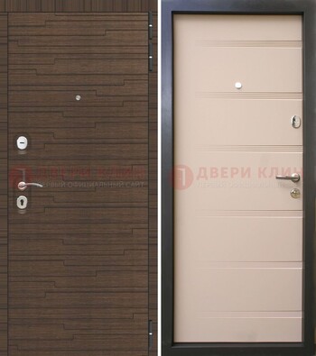 Светлая железная дверь c фрезерованной МДФ ДМ-248 в Куровском