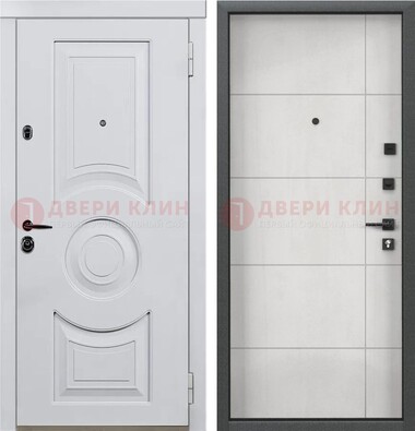 Белая железная дверь с МДФ в квартиру ДМ-463 в Куровском