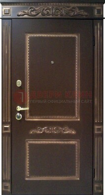 Входная дверь с массивом дуба в темном цвете ДМД-65 в Куровском