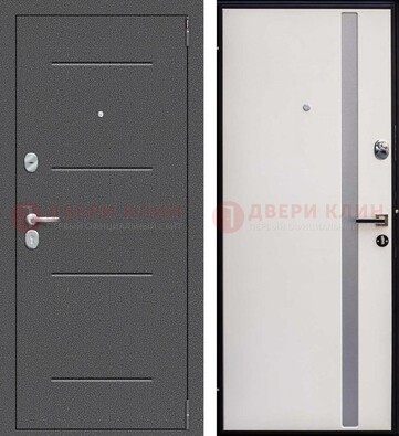 Железная дверь с порошковым напылением и белой МДФ ДП-212 в Куровском