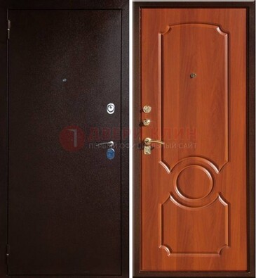 Темная железная дверь с порошковым напылением ДП-46 в Куровском