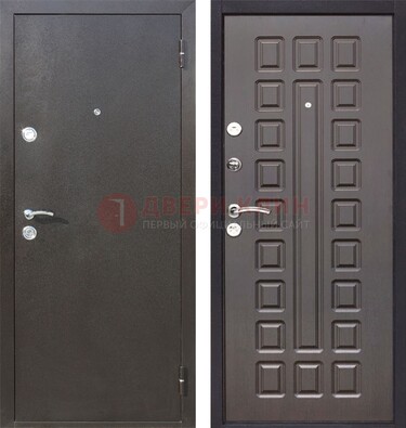 Коричневая железная дверь с порошковым окрасом ДП-63 в Куровском