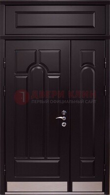Парадная дверь с металлическими вставками ДПР-47 и фрамугой в Куровском