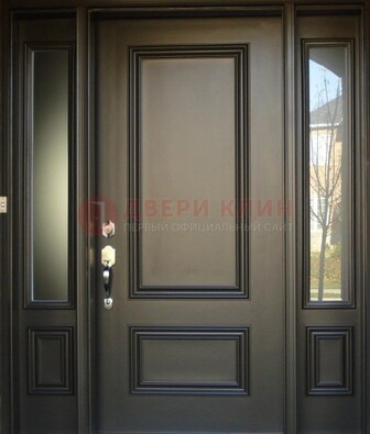 Парадная дверь с отделкой массив ДПР-65 в загородный дом в Куровском