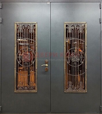 Входная металлическая парадная дверь со стеклом и ковкой ДПР-81 в Ростове-На-Дону