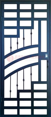 Современная металлическая решетчатая дверь ДР-38 в Куровском