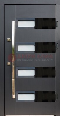 Черная стальная дверь МДФ хайтек со стеклом ДС-16 в Куровском