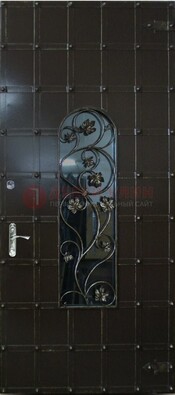 Высокая железная дверь со стеклом и ковкой ДСК-15 в Куровском