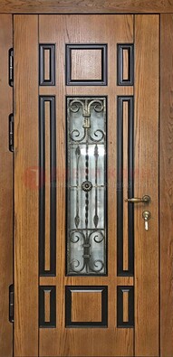 Двухцветная железная дверь Винорит со стеклом и ковкой ДСК-264 в Куровском