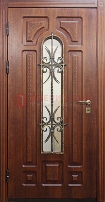 Тяжелая стальная дверь со стеклом и ковкой ДСК-42 в Куровском