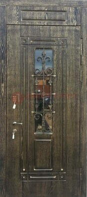 Зеленая входная дверь со стеклом и ковкой ДСК-67 в Орехово-Зуево
