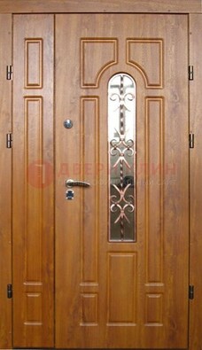 Стальная дверь со стеклом и цветной ковкой ДСК-78 для панельного дома в Пскове