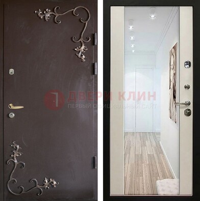 Железная дверь с порошковым напылением Темное серебро cо светлой МДФ с зеркалом ДЗ-109 в Куровском