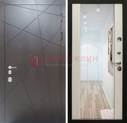 Железная коричневая дверь со светлой МДФ внутри и зеркалом ДЗ-125 в Куровском