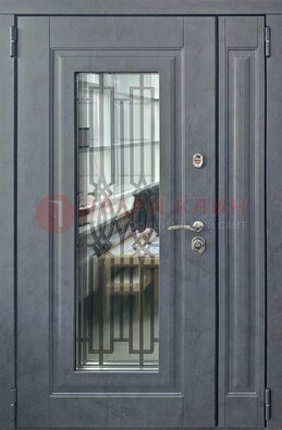 Серая стальная дверь Винорит со стеклом и ковкой ПЛ-29 в Куровском